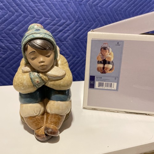 Lladro pensive eskimo boy - pensive,