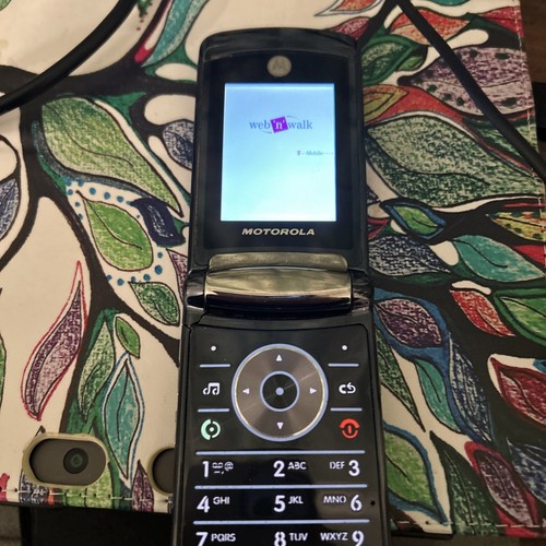 Retro motorola razr2 - motorola,