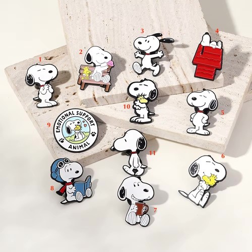 Snoopy enamel pin badge - enamel,