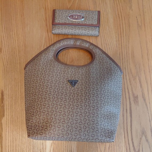 Guess insulated lunch - insulated,