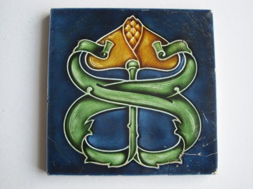 Antique art nouveau - sq.,