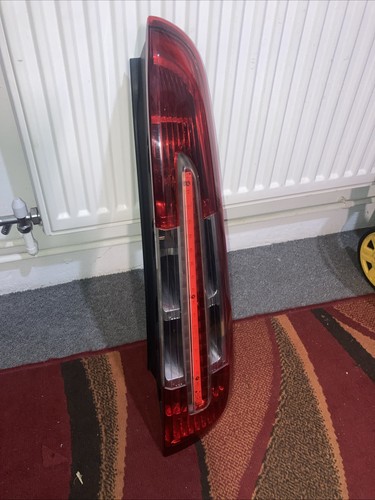 Tail break lights rear right - tail,