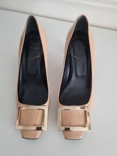 ROGER VIVIER Belle Vivier Trompette Pumps Patent Leather Shoes Beige Size EU 36