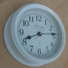 ACCTIM RADIO CONTROLLED ROUND WALL CLOCK  WHITE TOWCESTER CLOCK WORKS CO.