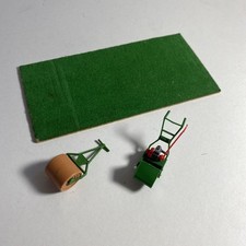 NP017 Britains Floral Gardens miniature toys lawn mower grass roller scenary