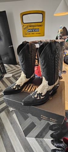 Mayura mens leather and - mayura,
