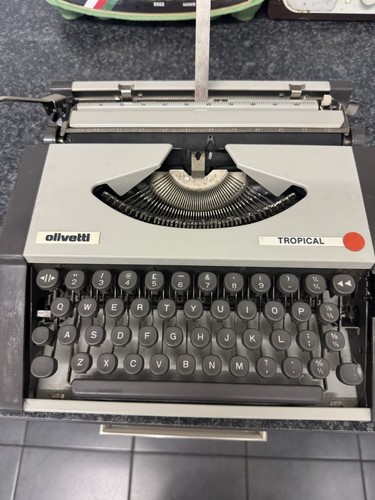 Olivetti olympia typewriter - olivetti,
