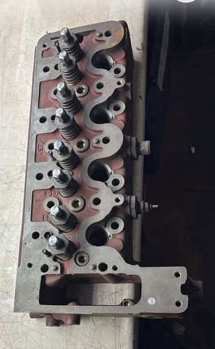 Mercedes om616 cylinder head - mercedes,