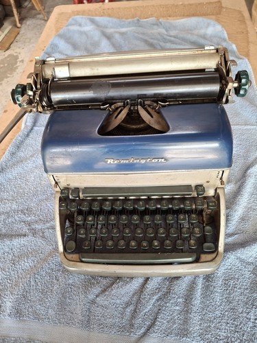 Vintage remington typewriter - remington,