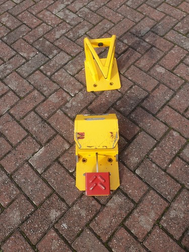 Stryker quick release - stryker,