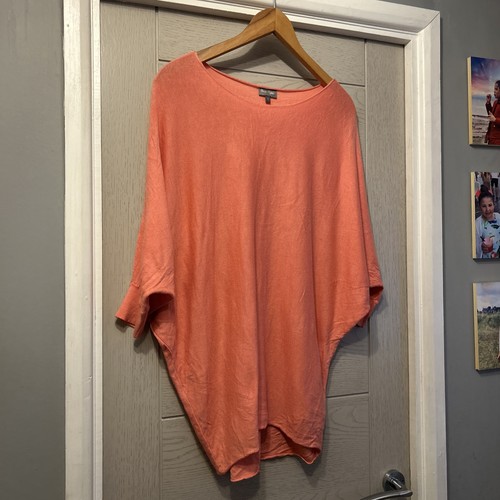 Coral peach phase - coral/peach, eight