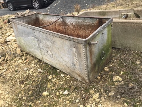 Galvanised riveted water tank