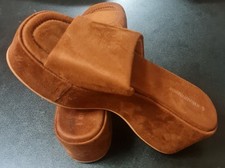 Stradivarius Shoes Ladies Sz 4