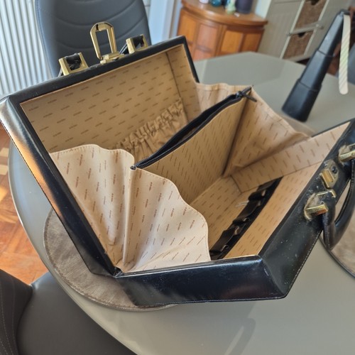 Vintage leather medical - leather,