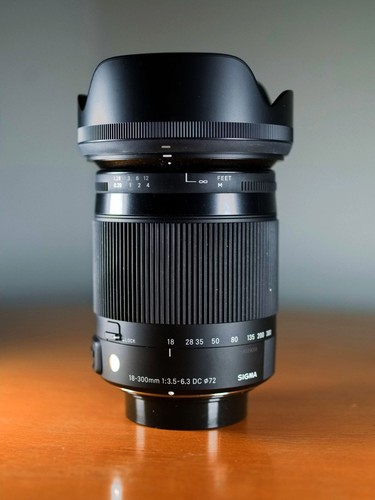 Sigma 300mm 6 3 dc - sigma, f/3.5-6.3