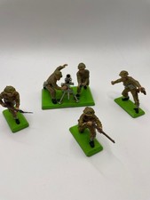 Britains Deetail WW2 British Infantry Mortar Crew Plus 3 Soldiers Vintage 1970s