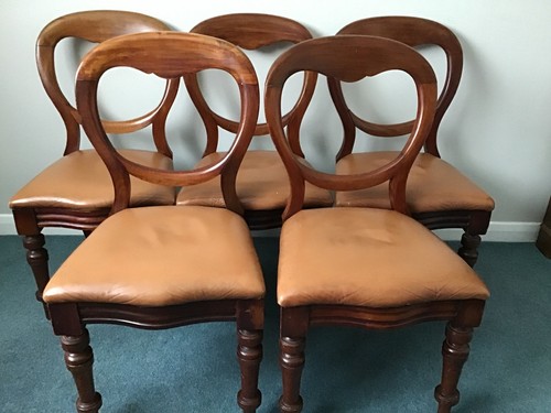 Beautiful mahogany table and - beautiful,