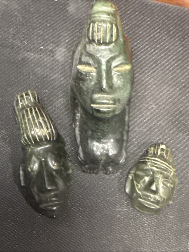 Lot carved greenstone - of, 3