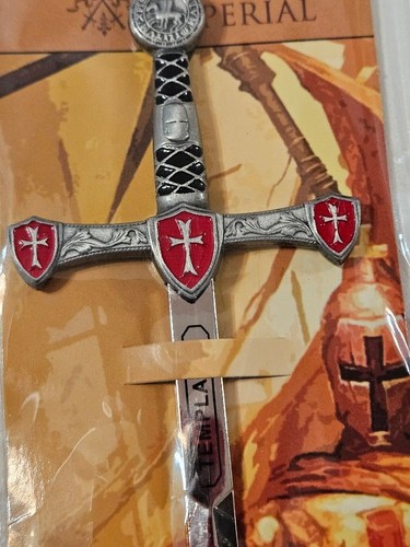 Knights templar charging - knights,