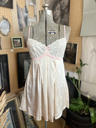 Elle macpherson intimates - elle,