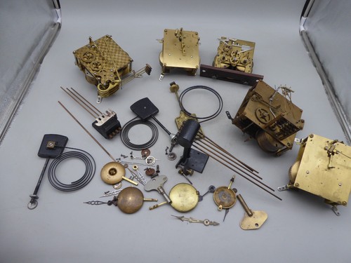 Job lot vintage clock - c,
