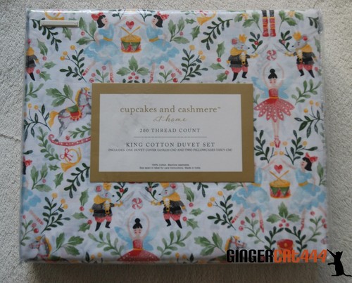 Cupcakes and cashmere - cupcakes,