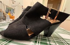 Ladies black faux suede sandal