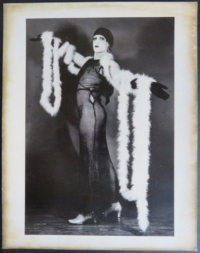 Gilles larrain transvestite - gilles,