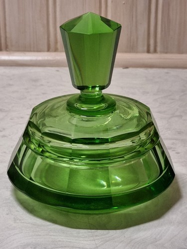 Vintage art deco green glass - deco,