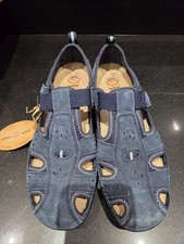 Ladies Size 7 Earth/Free