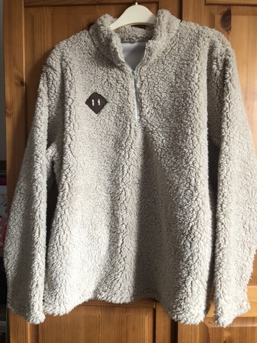 New ladies cream pull - pull, on