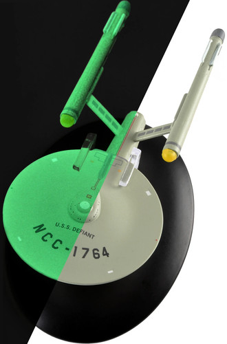 Defiant ncc 1764 model - u.s.s.,