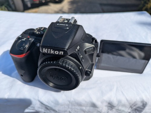 Nikon d5500 2mp digital - nikon, d