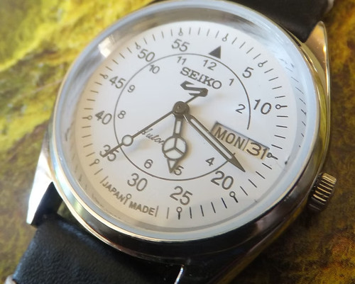Seiko white field dial 36mm - white,