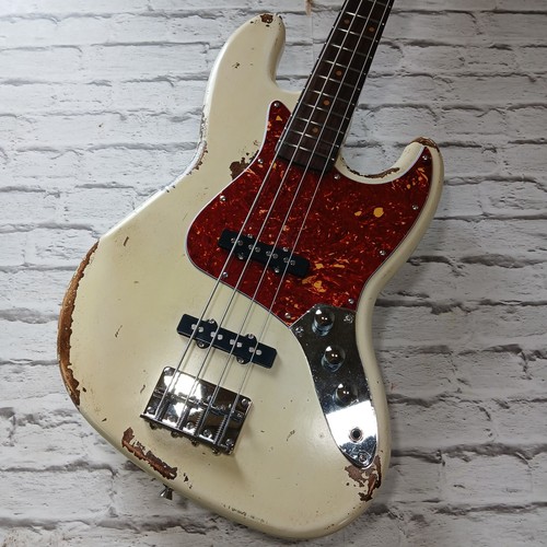 Relic jazz bass - guitar,,