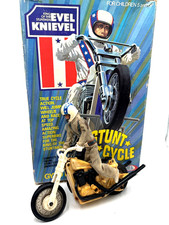 EVEL KNIEVEL STUNT CYCLE