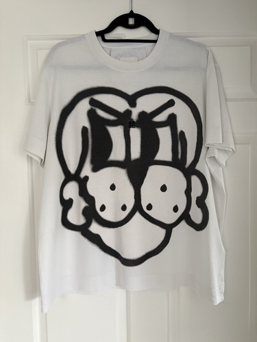 Givenchy dog graphic - givenchy,
