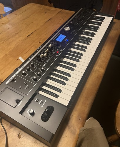 Roland 09b note - roland, 61-note