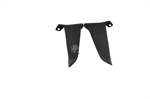 Carbon side panels below tank - carbon,
