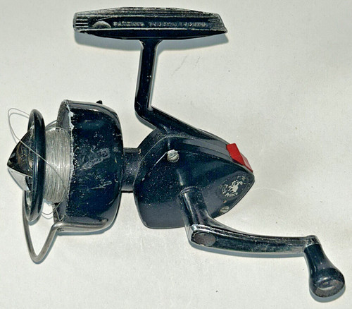 Open face spinning reel - open,