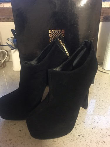 Biba black suede court shoes - black,