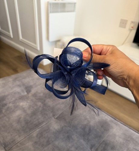 Navy small clip fascinator - navy,