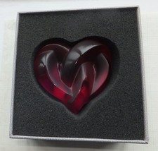 Lalique Coeur Crystal Knot Fuchsia Entwined Heart Frosted Paperweight Signed