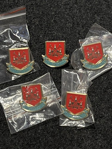 West ham united pin badge - united,