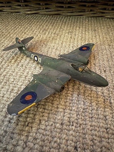 Airfix 02038 gloster meteor - airfix,