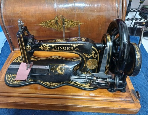 Rare antique 1885 - singer, model