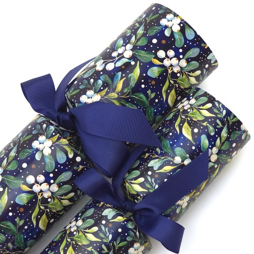 Midnight mistletoe cracker - mistletoe, |