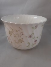 Wedgwood Campion Planter Bone