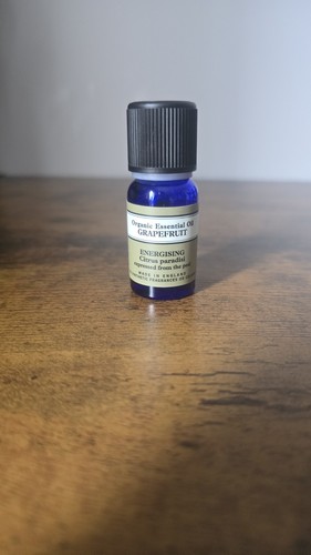 Grapefruit essential oil from