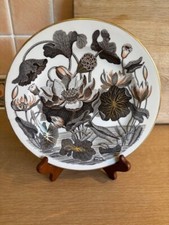 Wedgwood Water Lily Plate - Black & Gilt - 9 Inch Diameter